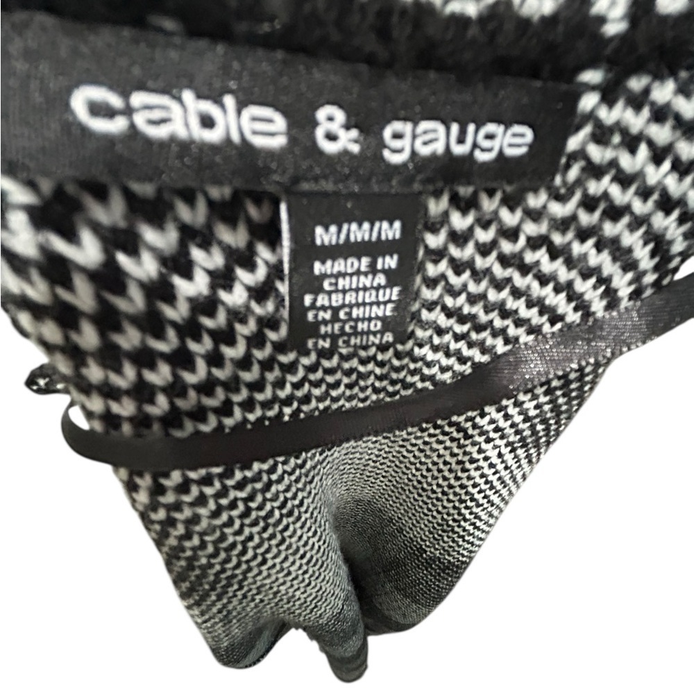 Black and White Plaid Knit Fringe HemCardigan - Picture 4 of 4